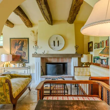 Lequerce - Timeless Retreat In Italian Hills Villa *