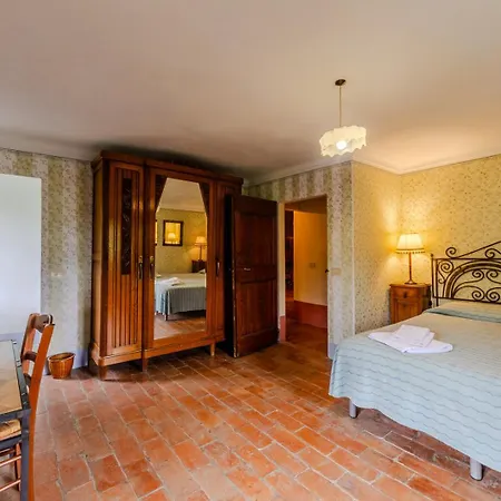 Lequerce - Timeless Retreat In Italian Hills *
