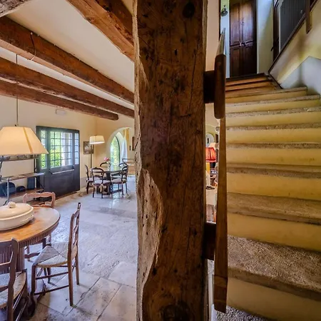 Villa Lequerce - Timeless Retreat In Italian Hills *