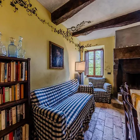Lequerce - Timeless Retreat In Italian Hills Villa