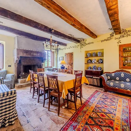 Villa Lequerce - Timeless Retreat In Italian Hills *