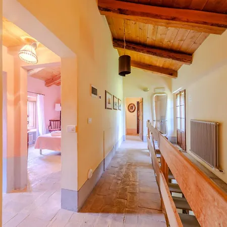 Villa Lequerce - Timeless Retreat In Italian Hills