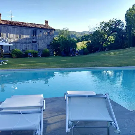 Lequerce - Timeless Retreat In Italian Hills Villa